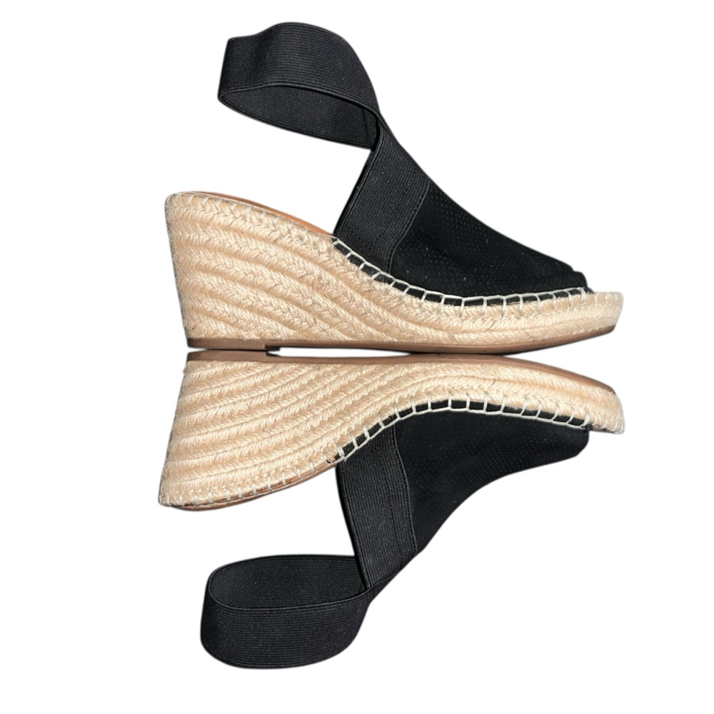 Kenneth Cole Colleen Leather Espadrille Wedge
GENTLE SOULS Size 6